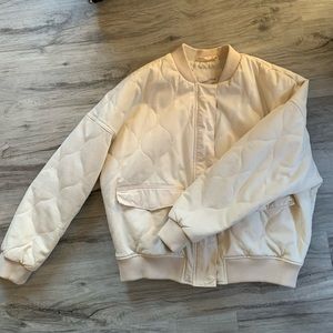 Women’s Universal thread quilted utility bomber jacket-cream-Large